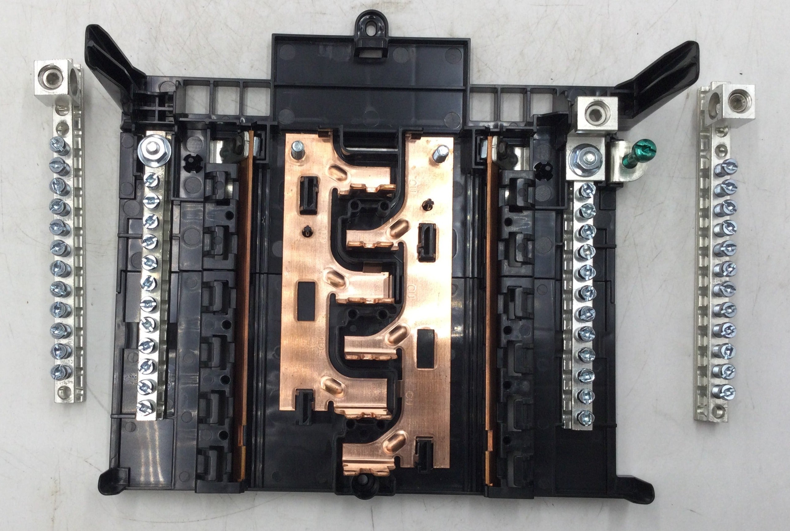Siemens PN1224B1100C 100 Amp 12 Space/24 Circuit Panel Guts Only