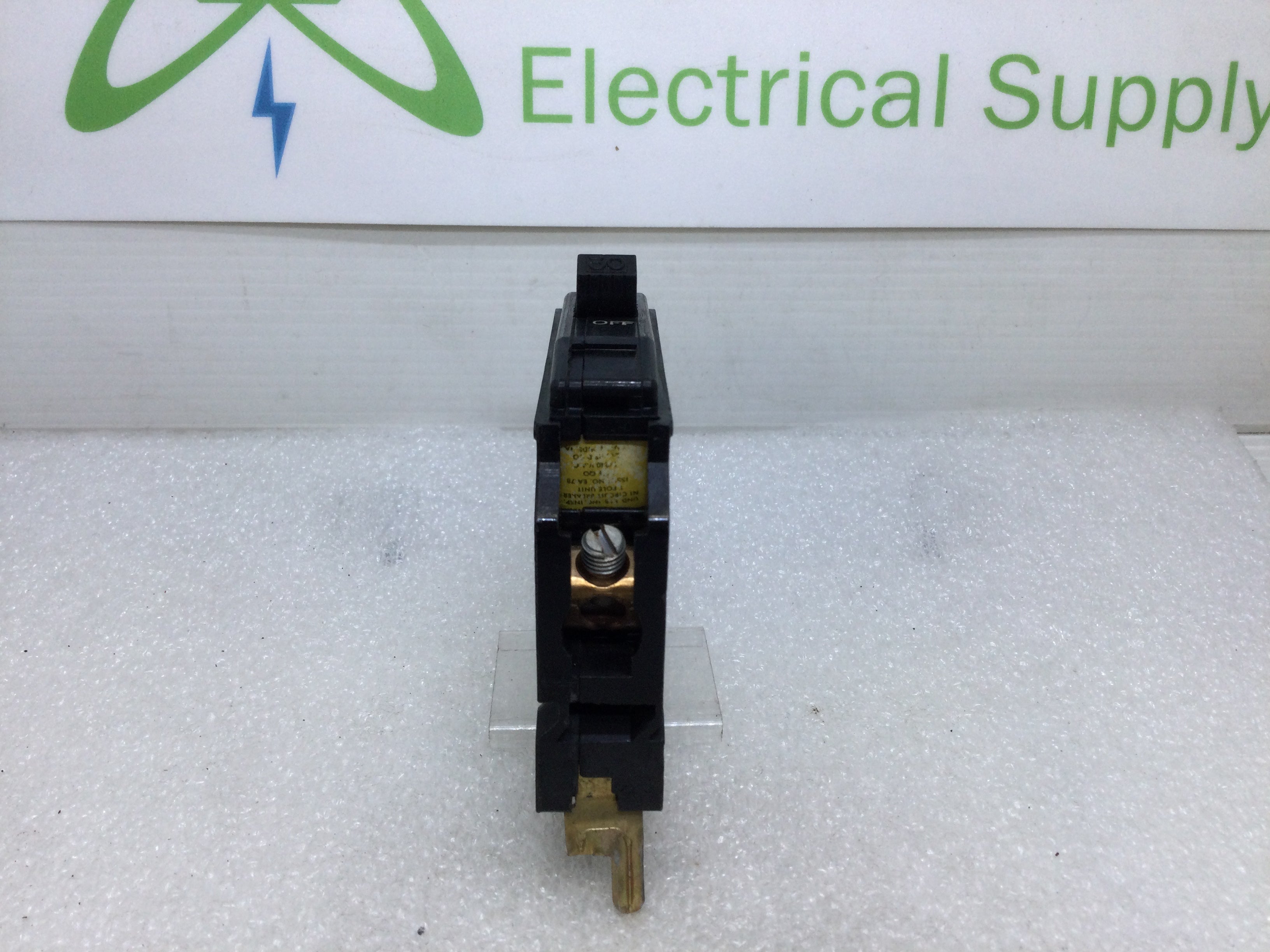 Square D QO130VH Single Pole 30A 120V Circuit Breaker - 22kAIC, Plug-In, Used - Excellent Condition