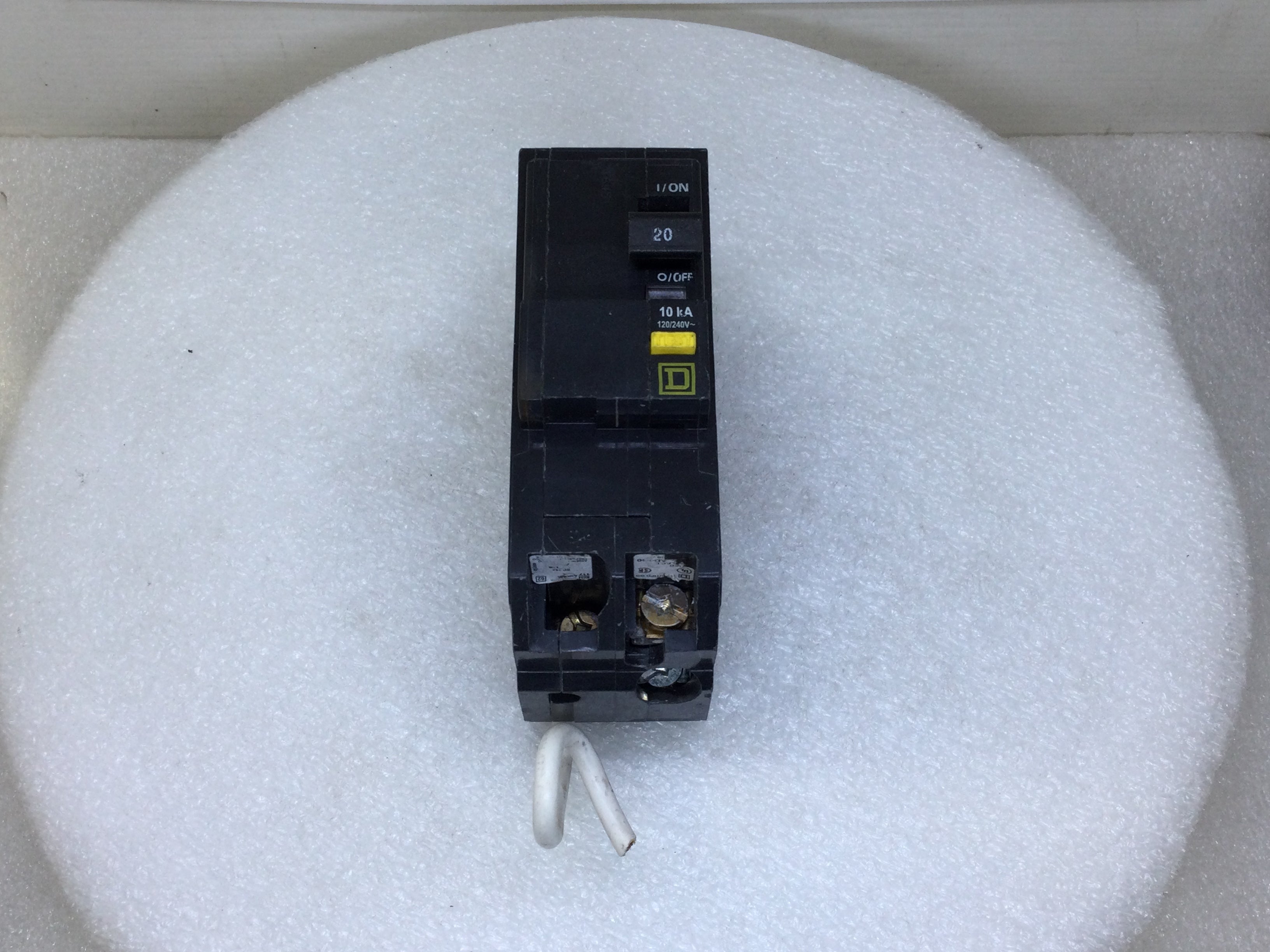 Square D QO220GFI Qo Qwik-Gard Miniature Circuit Breaker Square D QO220GFI Qo Qwik-Gard Miniature Circuit Breaker