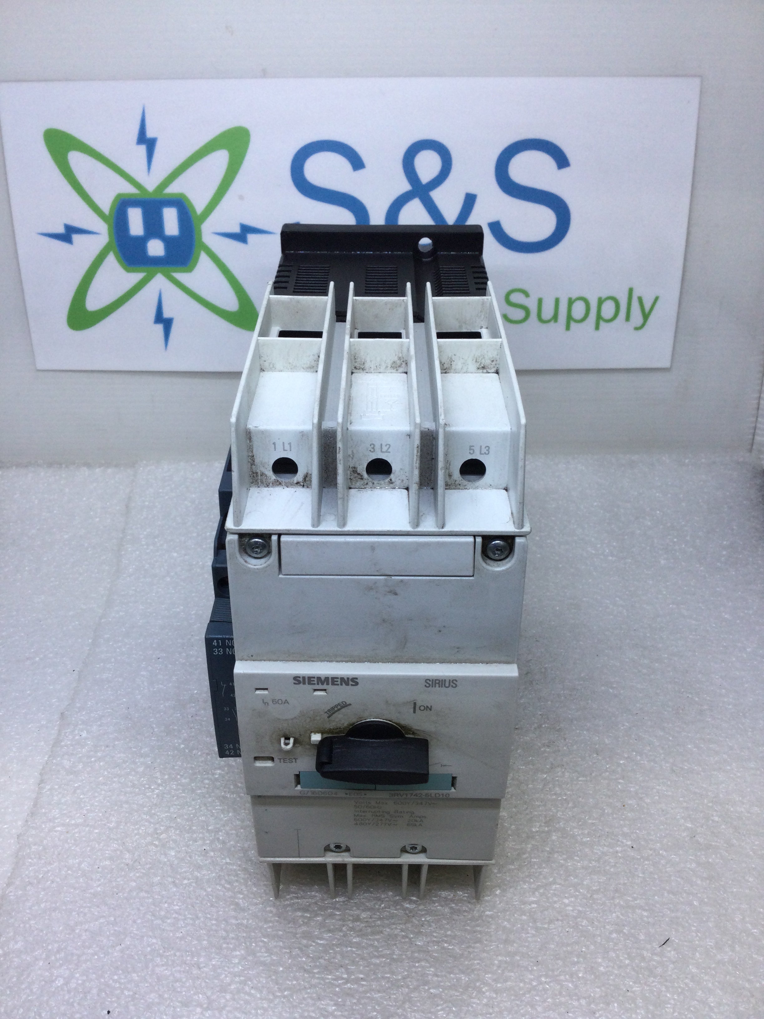 Interruttore Siemens 3RV1742-5GD10 - Nuovo, Senza Scatola