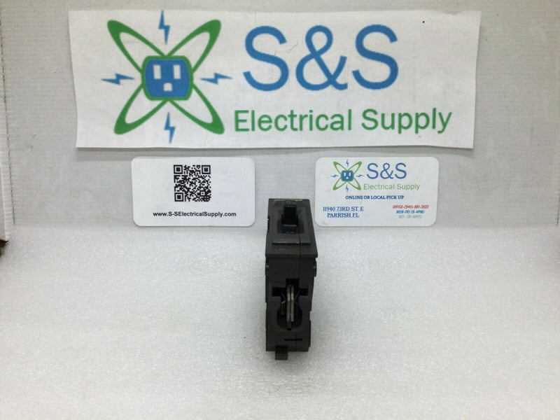 Wadsworth A20NI 20 Amp 1 Pole Plastic Foot Type A 120v Circuit Breaker