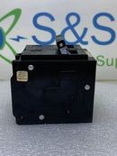 Crouse Hinds MP220 20 Amp 2 Pole 120/240V Circuit Breaker - Cosmetic Flaw