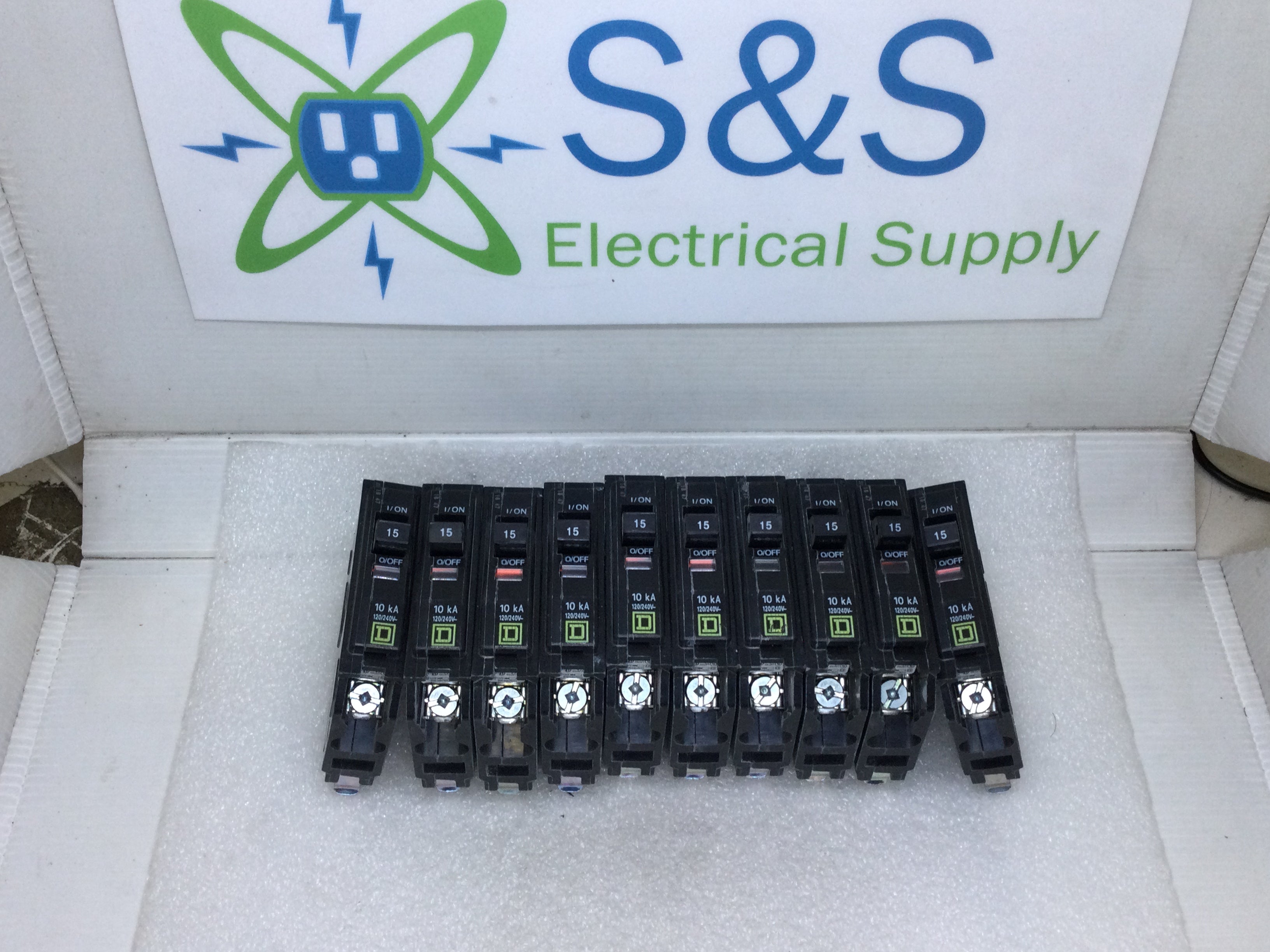 Qob115 Lot of 10 - Square D QOB115 15 Amp 1 Pole 120/240v Bolt-On Circuit Bre