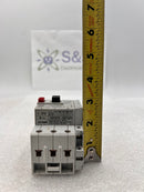 GE CR72AMG Manual Motor Controller 24-660v 1.0-1.6A with CR72AXA11 Aux Contact