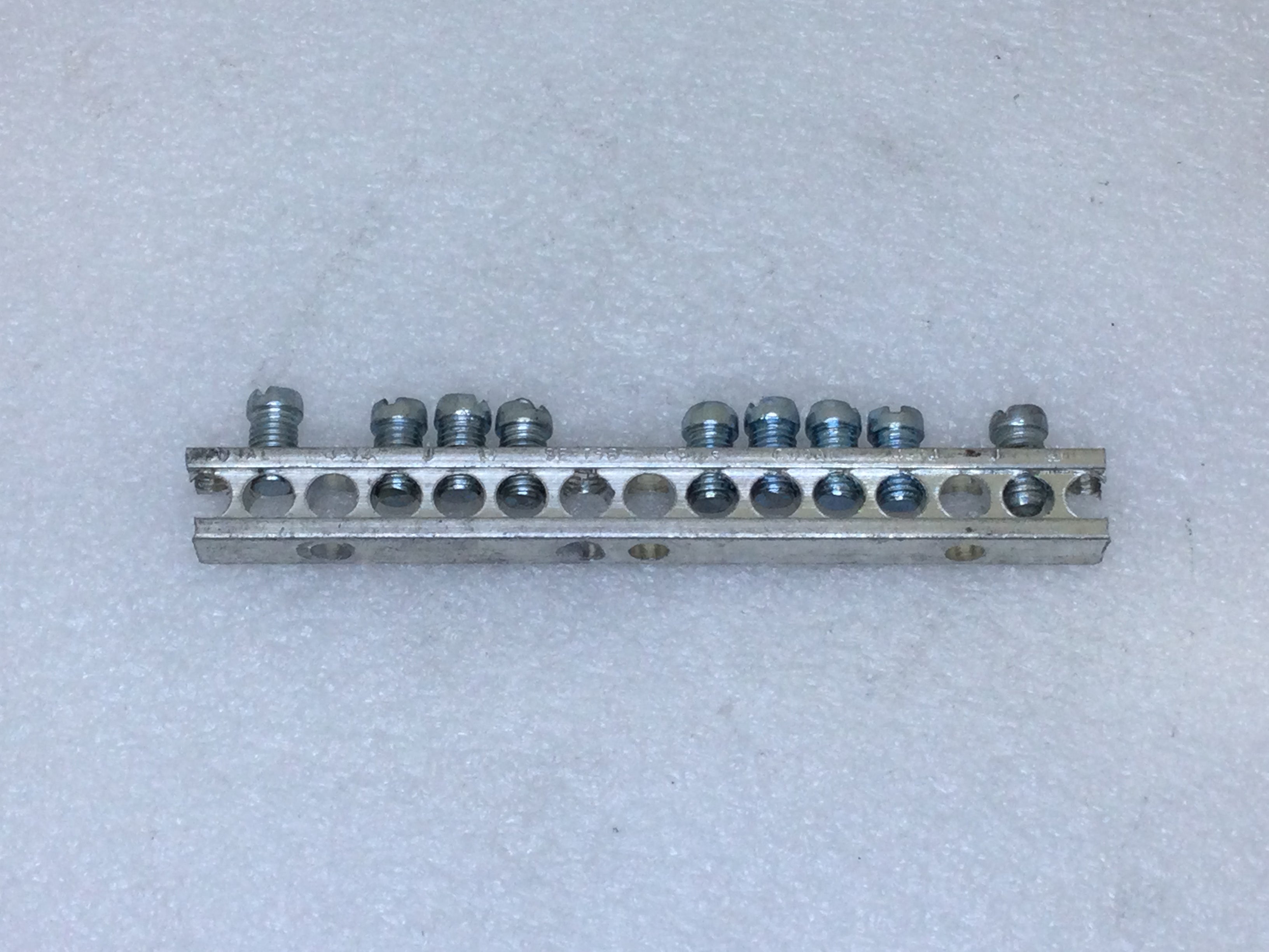 Dc 13 Position Rear Square D 13 Position 4-14 AWG Grounding/Neutral Bar 4 1/2