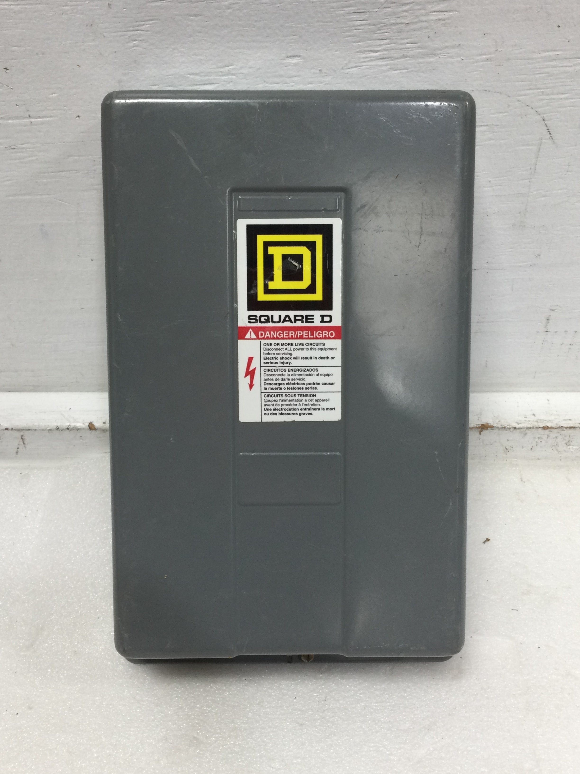 Square D 8903LG60 30 Amp 6 Pole 600V Contactor Enclosure Cover 12 3/4