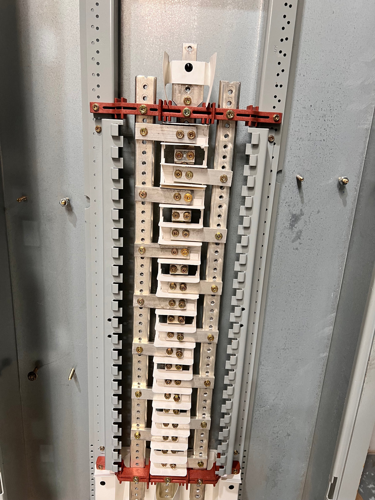 30 Amp 600 Volt Disconnect Switch Box – 3-Pole With Interlock & Arc Protection, Non-Fusible, Galvanized Steel, Indoor/Outdoor, 10-Year Warranty