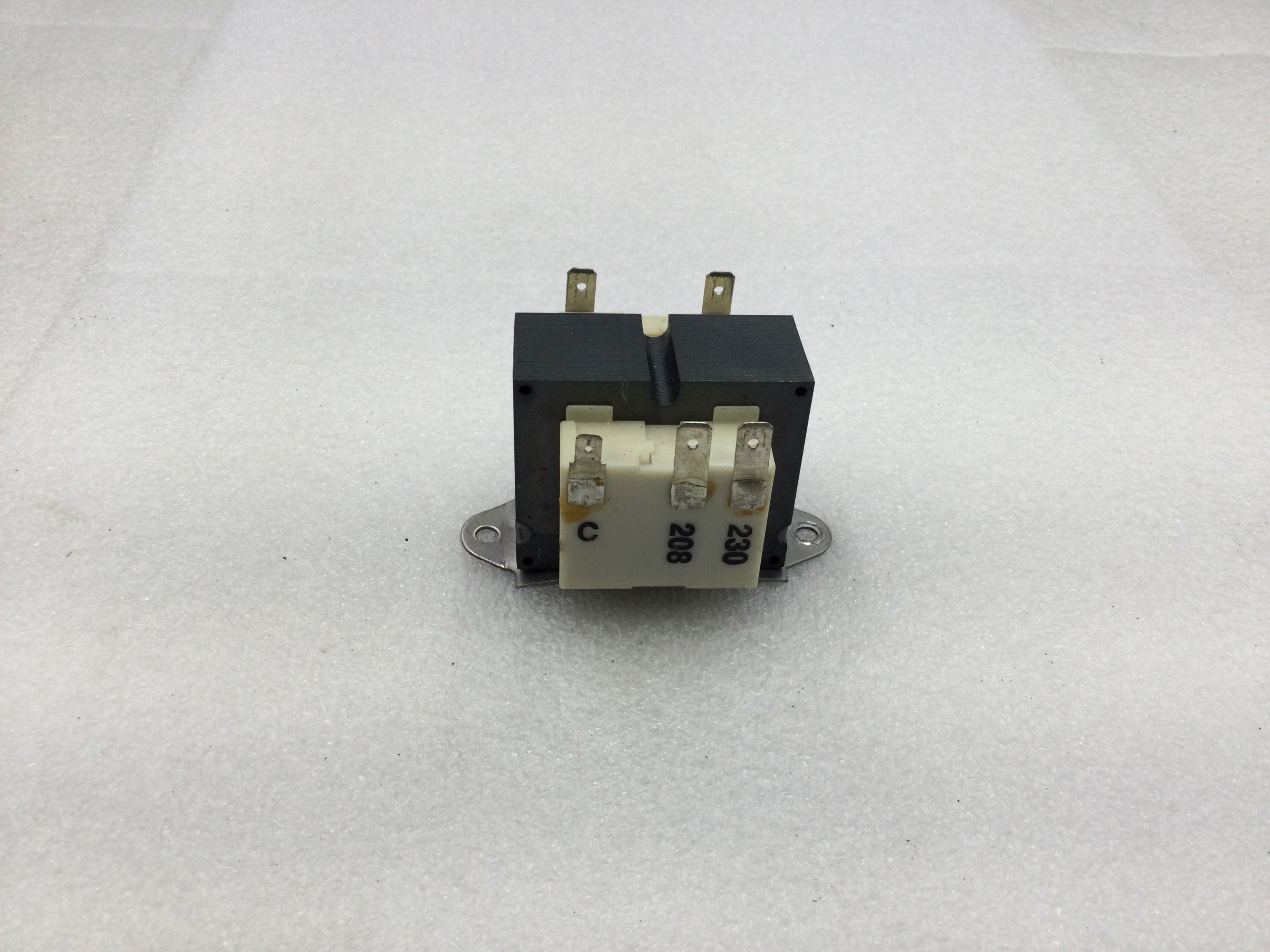 Basler BE28316007 G06A Class 2 Transformer 208/230V Primary 24VAC 40VA