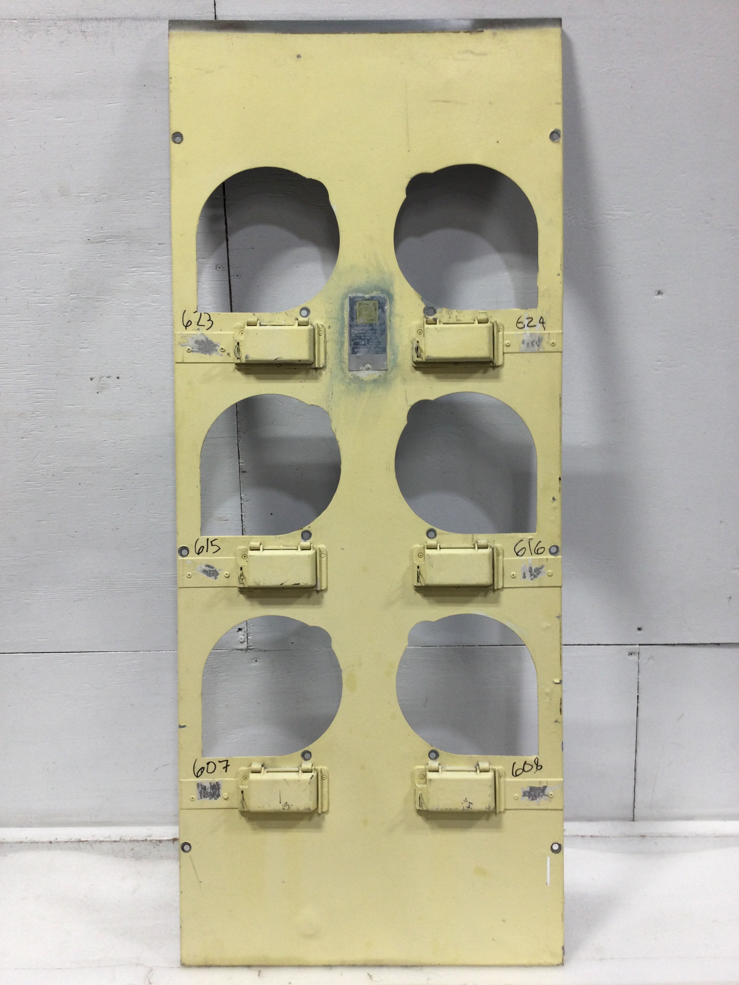Square D EZM36-125R 125A 6 Gang 120/240V Meter Center Dead Front 48 1/