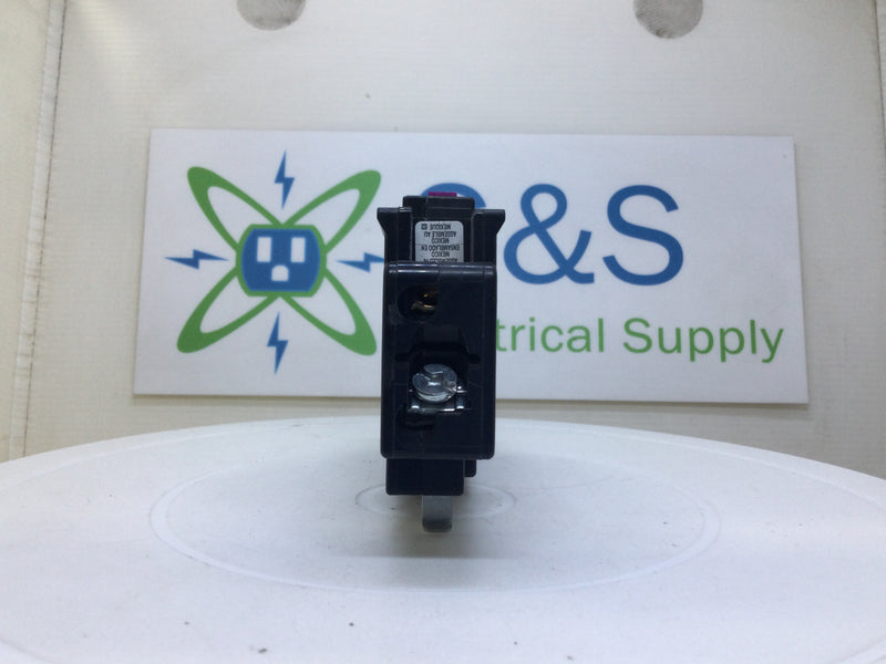 Square D/Homeline HOM115PDF 15 Amp 1 Pole 120V Neutral Style Circuit Breaker