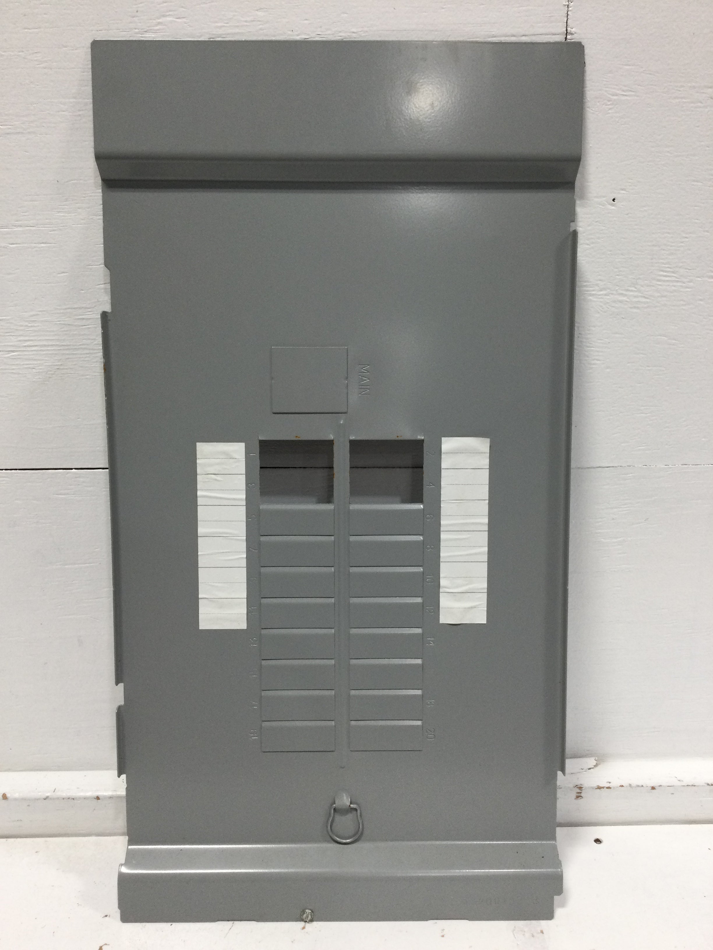 Siemens 200 Amp 20 Space 120/240V Dead Front w/Main 26 3/4