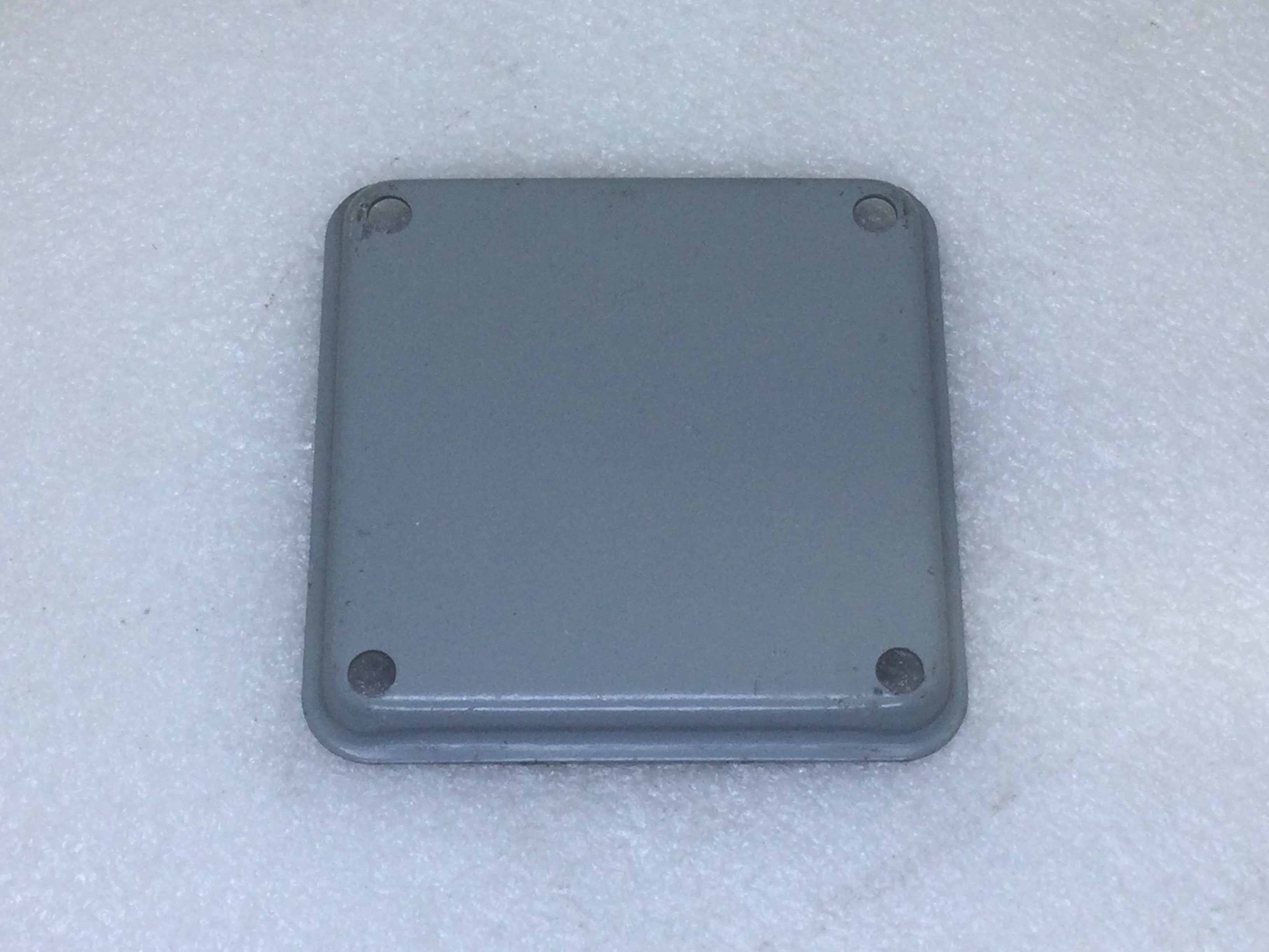 Small Closure Click GE/Midwest Electric B01 Small Closure Plate