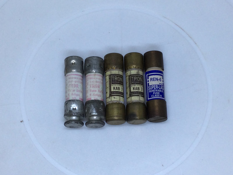 Lot of 5 - Various 6-9 Amp Fuses