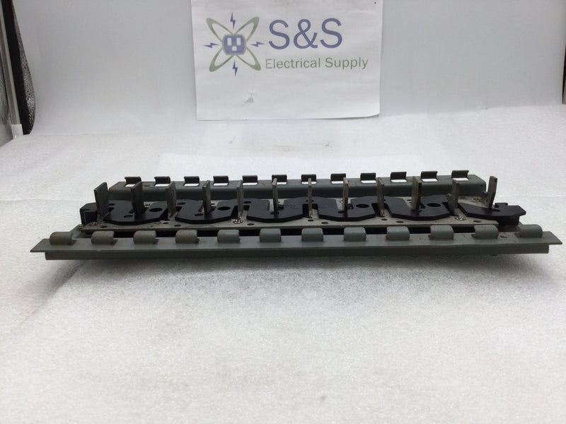 ITE/Siemens 125 Amp 20 Space 240V Main Breaker Load Center Guts Only 6" X 13"