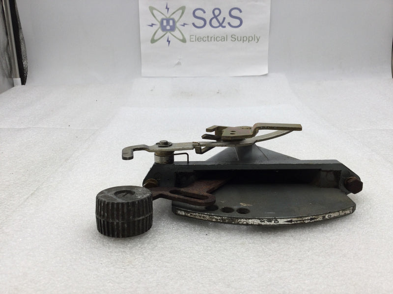 Allen-Bradley Safety Switch Handle Assembly for Combination Starter with Disconnect