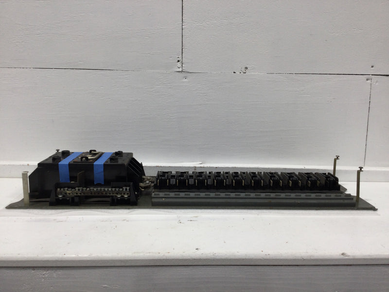 Walker 200 Amp 20/40 Circuit w/Fuse Pull Out Main Disconnect Guts Only 11" x 36"