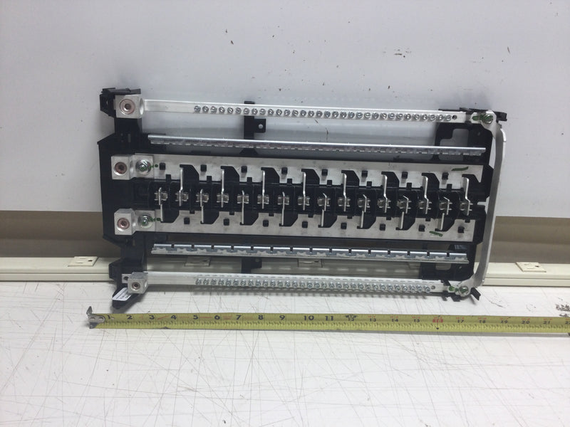 GE General Electric TLM3220C64GK 200 Amp 32/64 Space Main Lug Indoor Load Center Guts Only 9" X 19"