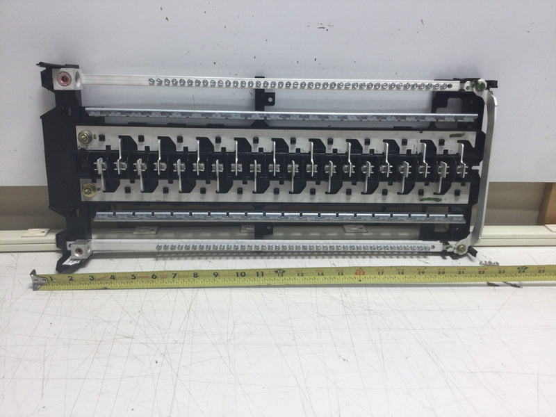 GE General Electric TM4020C80K 200 Amp 40 Space/80 Circuit Indoor Load Center Guts Only 10" X 23"
