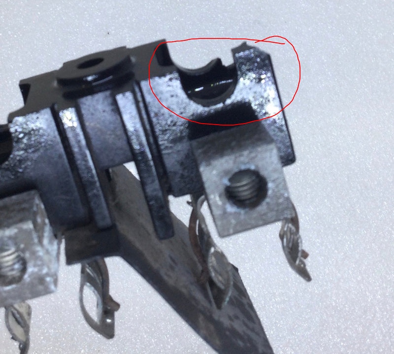 Allen-Bradley 30 Amp 3 Pole 600V Fuse Block Holder - Cosmetic Flaw