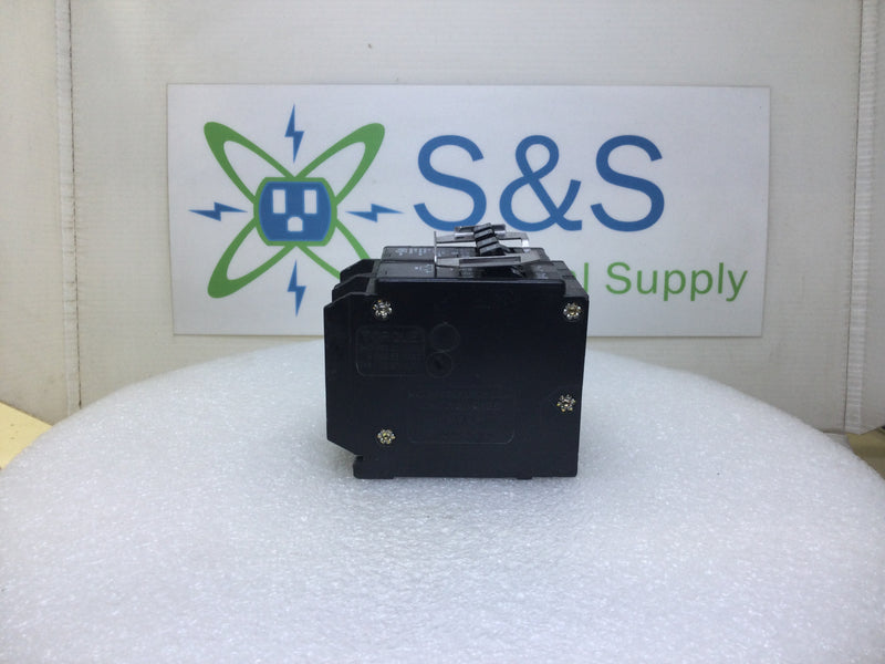 Eaton BR430 DNPL230230 Quad 2 Pole 30 Amp 240V Circuit Breaker - Cosmetic Flaw