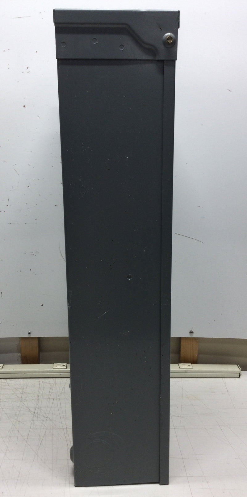 Square D KA225RB Nema 3R Enclosure 225 Amp 600 VAC Max Circuit Breaker Enclosure Type KA or FA