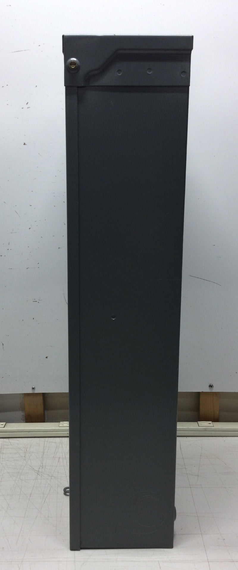 Square D KA225RB Nema 3R Enclosure 225 Amp 600 VAC Max Circuit Breaker Enclosure Type KA or FA