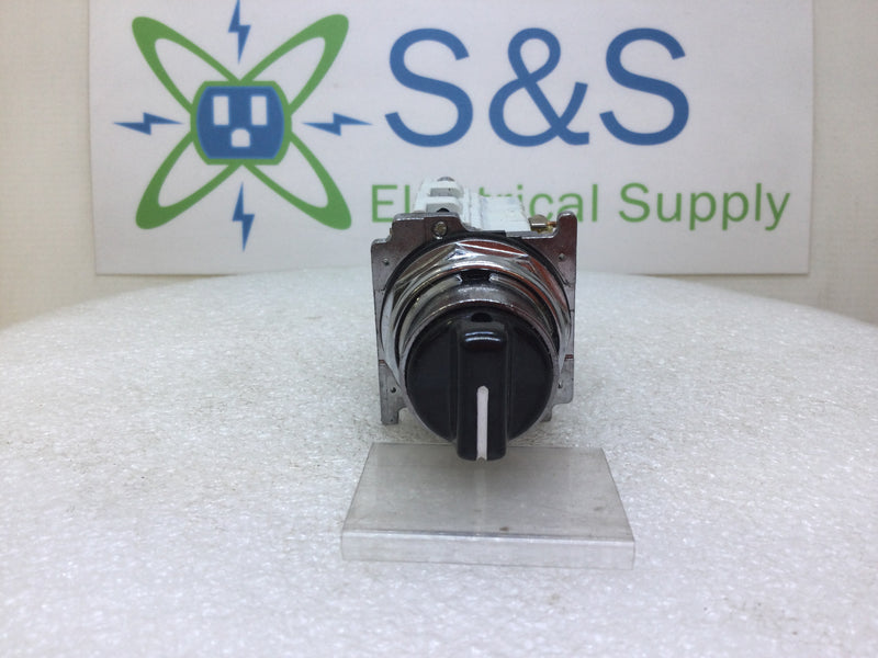 Eaton Cutler Hammer 10250T22KB 3 Pos W/2 NO-2 N/C Nema 4/4X Selector Switch