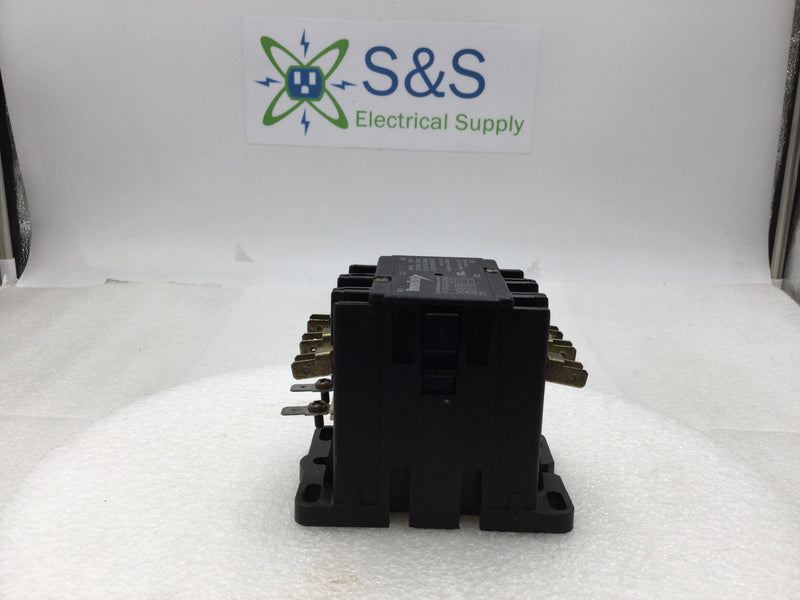 DiversiTech EC30324 30 Amp 3 Pole 230-600 VAC 10-15HP Contactor with 24 VAC Coil