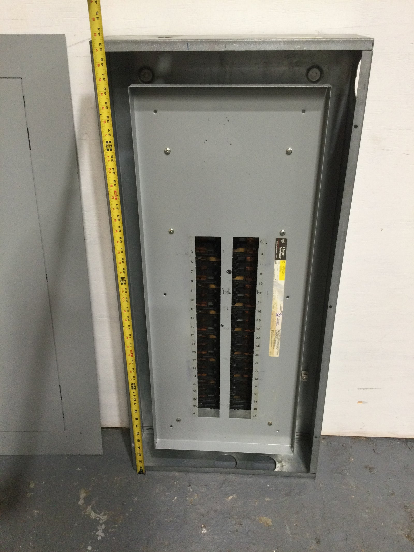 GE General Electric AQF3422MTX AXS5B4 Panel Board, 225A, 120/208V Main