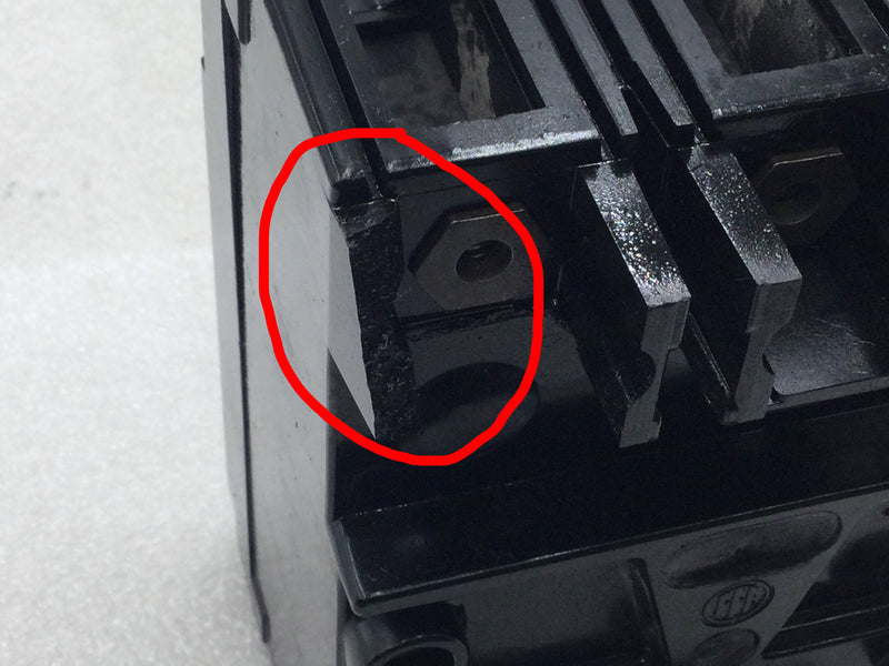 ITE EE3-B100 100 Amp 3 Pole 120/240V Circuit Breaker - Cosmetic Flaw