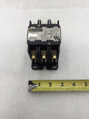 Square D 8910DPA33V02Y244 30 Amp 115-575 VAC 2-15 HP Contactor w/120 VAC Coil