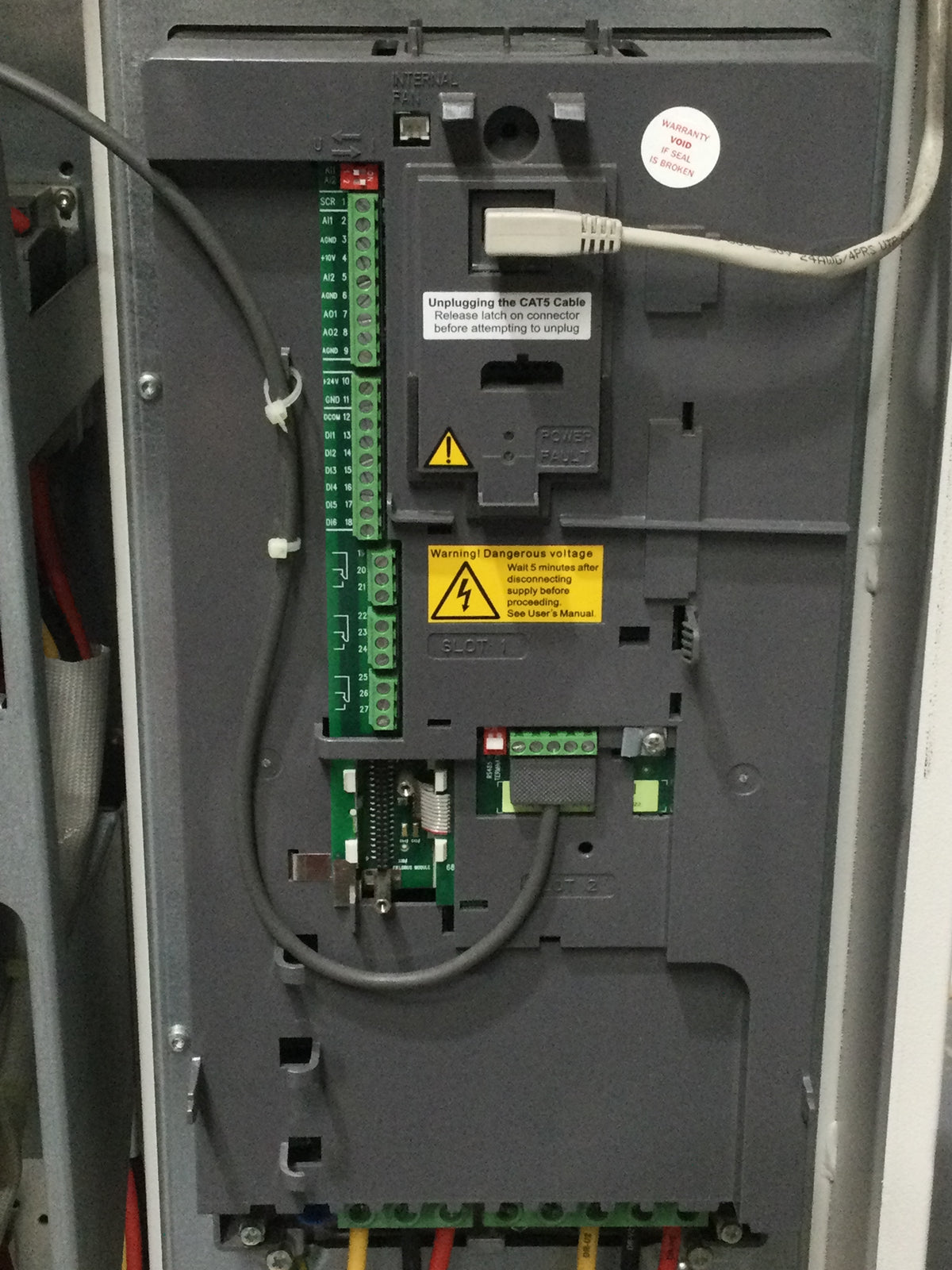 ABB ACH Series ACH550-BDR-038A-4 3 Phase 48 63Hz 380-480V 38A Output 0