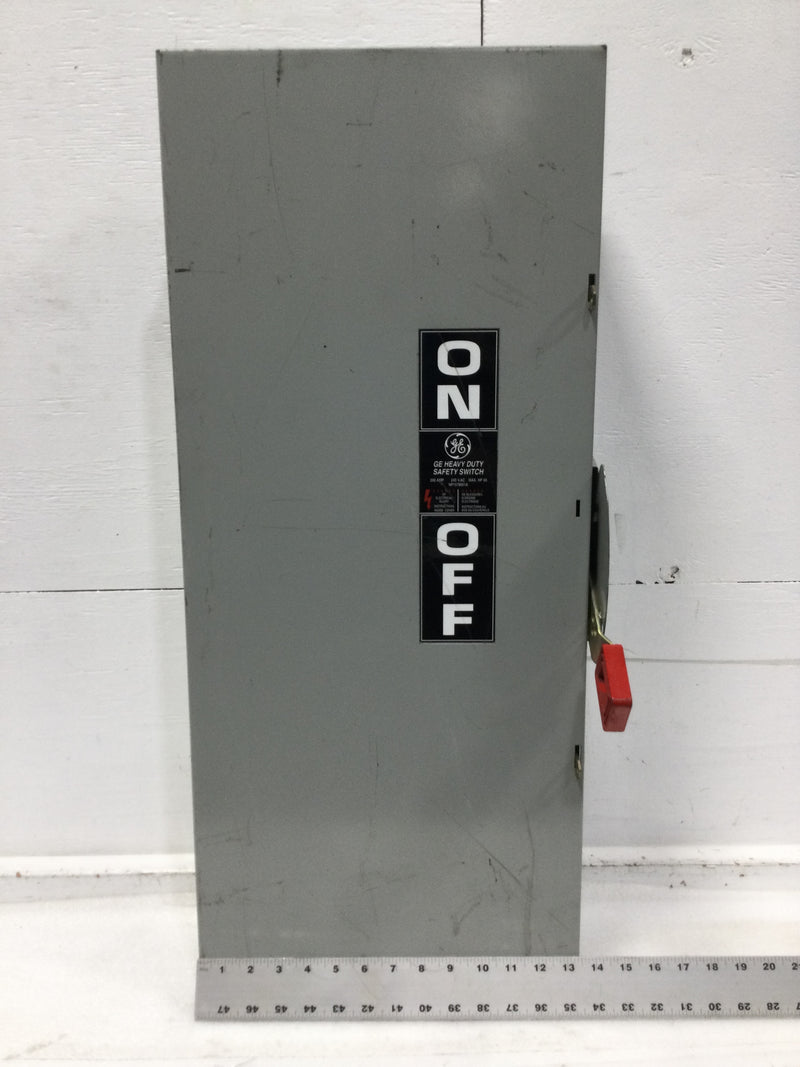 General Electric TH4324 200A 240V Fusible Heavy Duty Safety Switch 31 5/8" x 13"