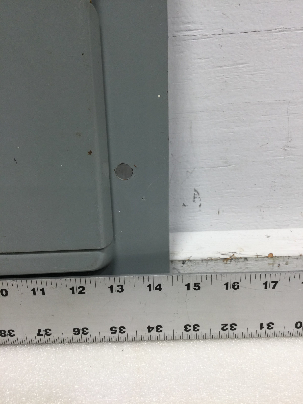 Arrow Hart/Murray LC220EC 200A 20 Space 120/240V Door w/Main 21 3/8