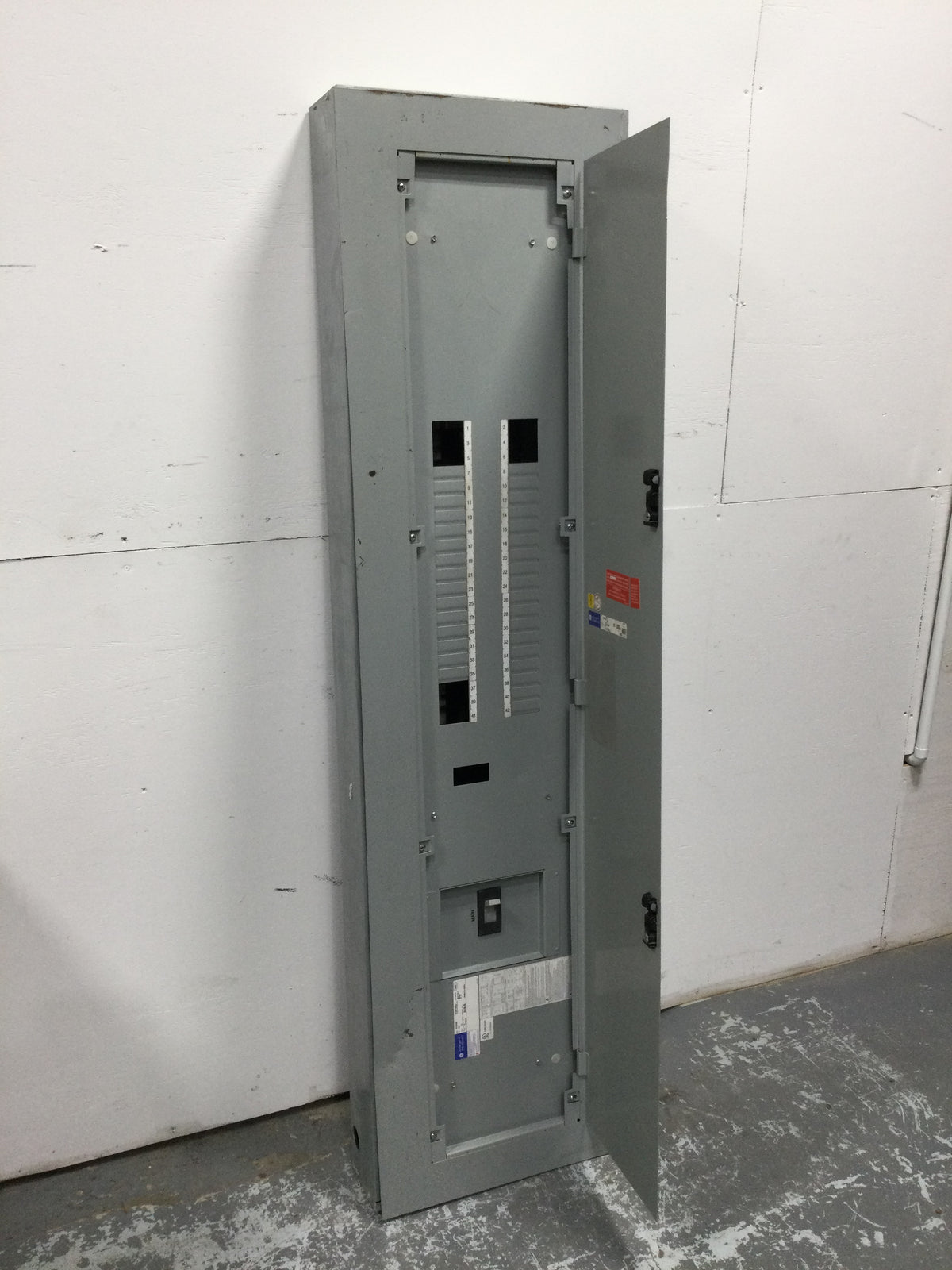 GE AEF3424KBX 400 Amp 480/277V 3 Phase 4W 42 Space A-Series II Panelbo