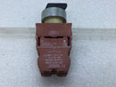 Siemens 3SB14 00-0B Selector Switch 3-Position Left Maintain Right Momentary AC-12 10 Amp AC-15 6 Amp 230V