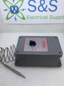 Dayton 2E848 SPDT Temperature Controller 120/208/240/277 VAC 16 Amps Nema 4X Enclosure