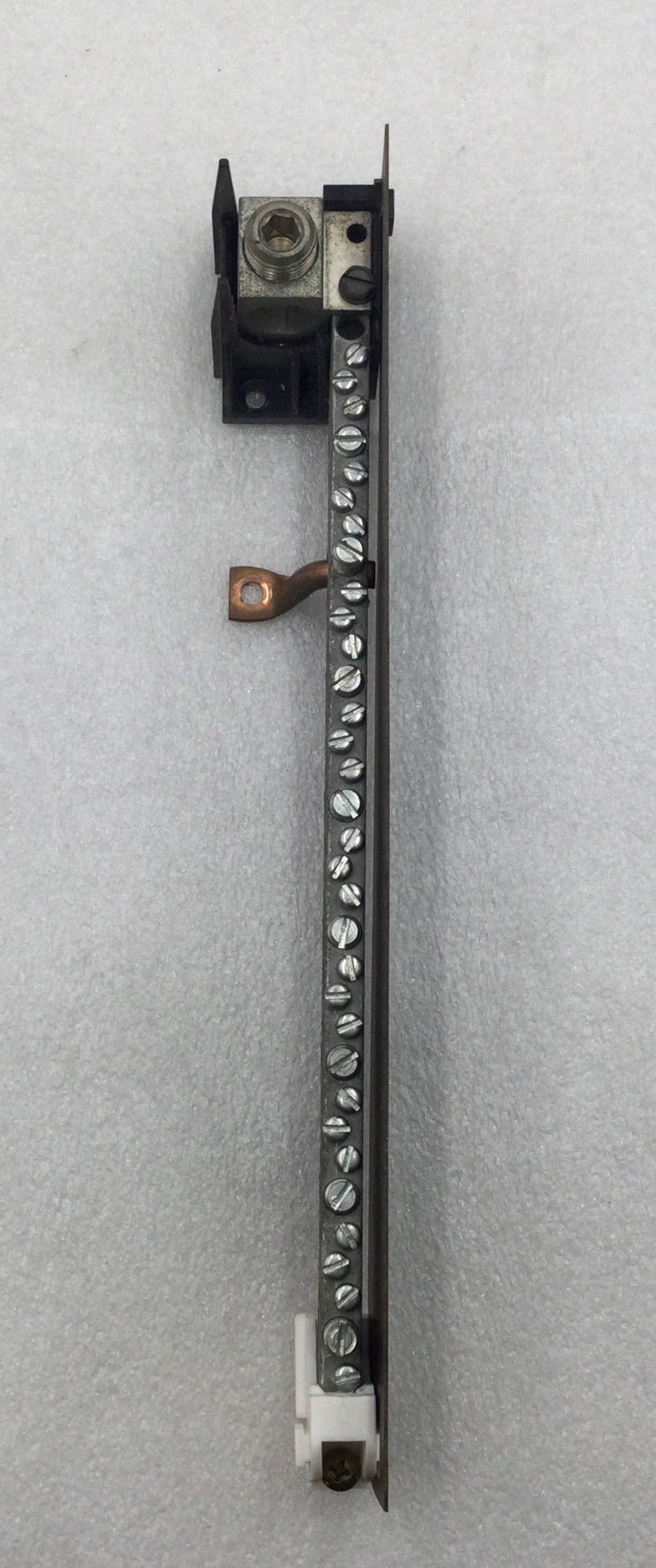 35 Position 4-14 AWG Neutral/Isolated Grounding Bar w/Leg 12 3/8" x 1 3/4"