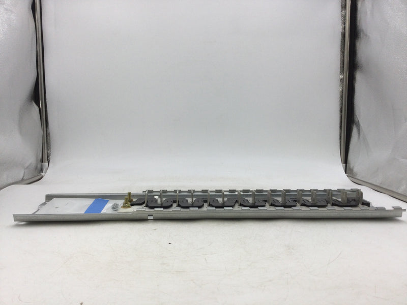 Eaton BR3040B 30/40 Space 200 Amp 120/240 Volt Guts Only 6" X 22 1/2"