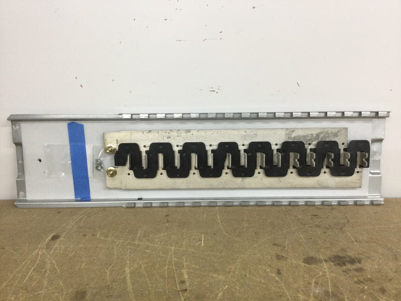 Eaton BR3040B 30/40 Space 200 Amp 120/240 Volt Guts Only 6" X 22 1/2"