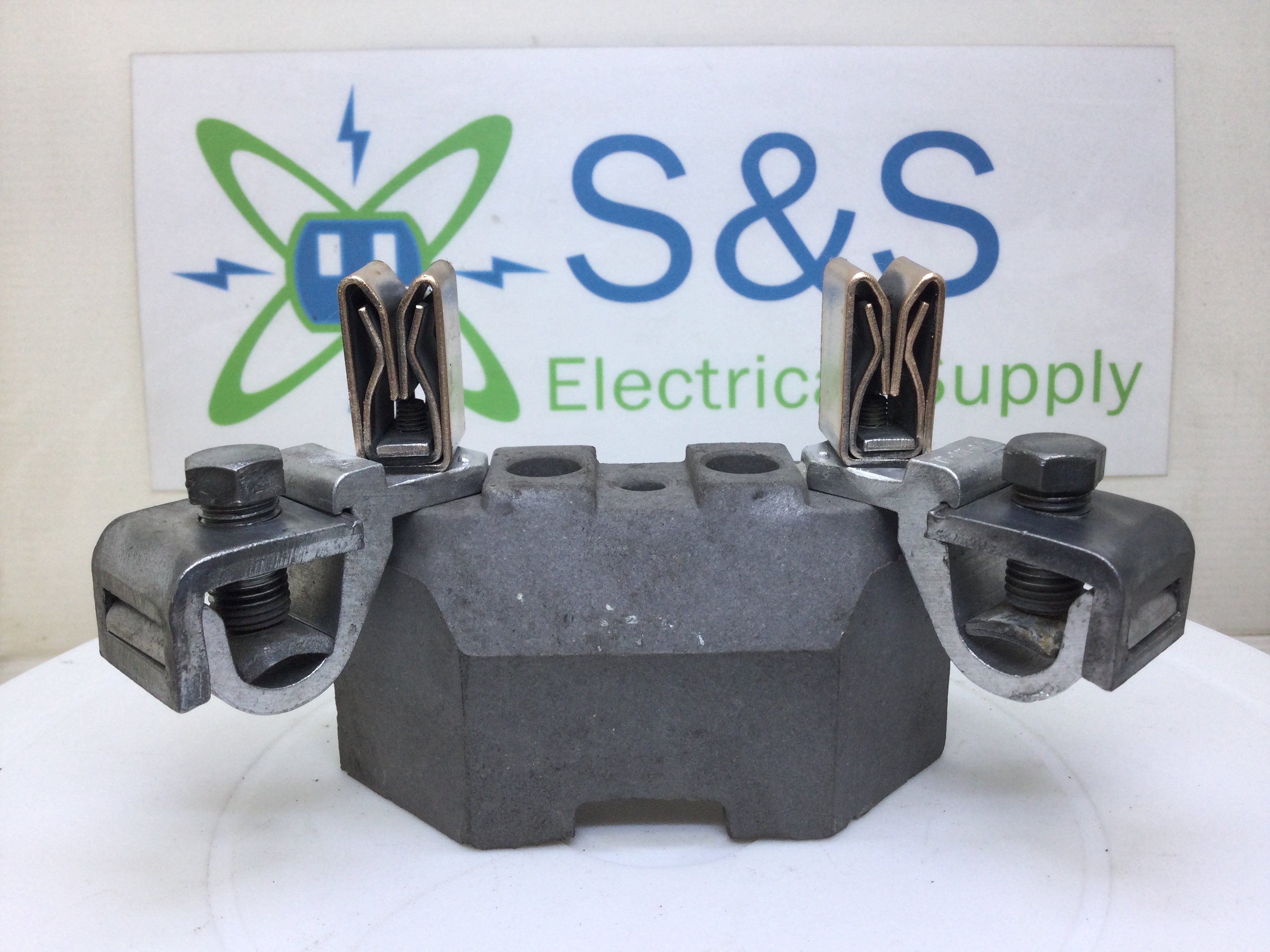 B&C Porcelain Meter Socket Replacement Block 100-200 Amp - 2