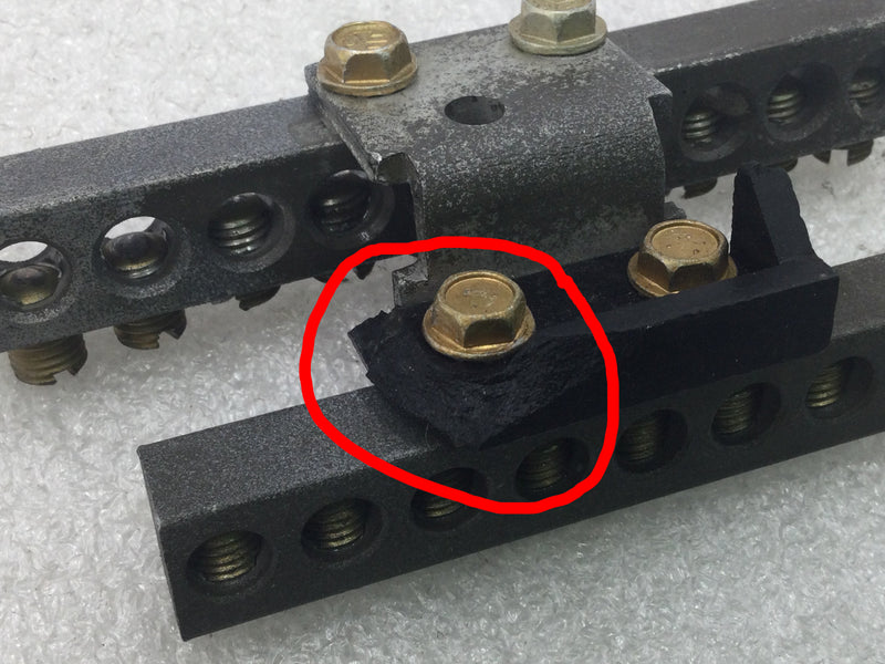 18 Position Double Stack Neutral/Ground Bar 3 1/2" x 1 1/2" - Cosmetic Flaw