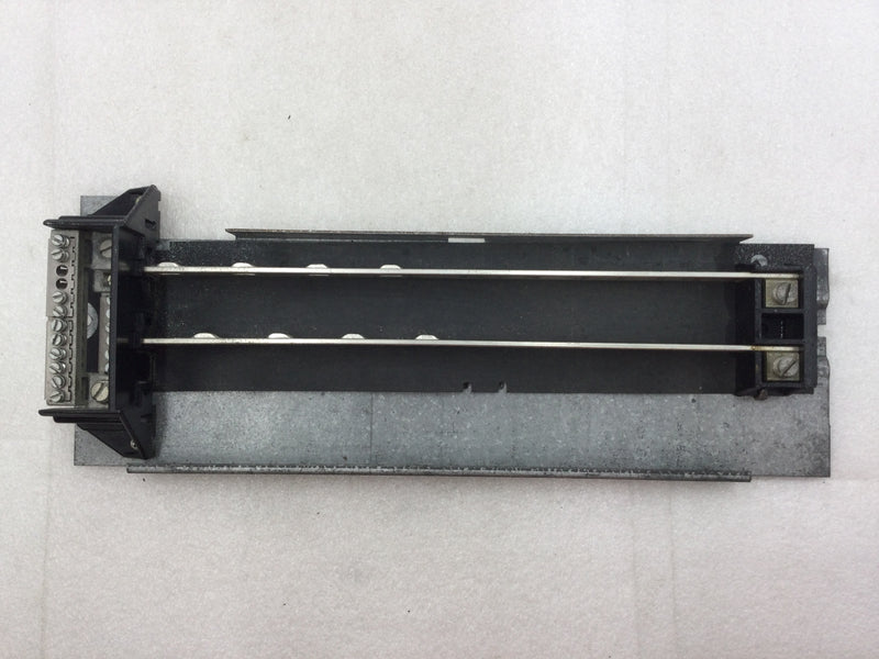 Zinsco Z1212B 125 Amp 12 Space/24 Circuit 120/240 VAC Load Center MLO Guts Only 6" X 16"