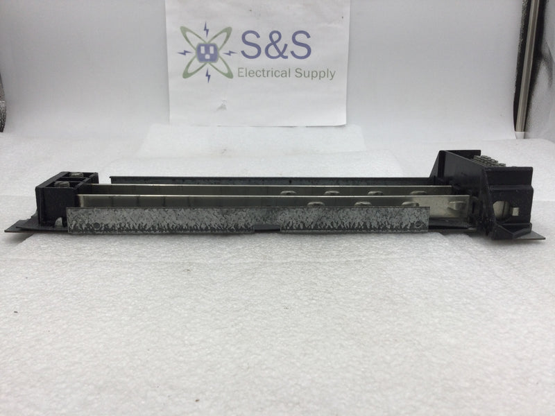 Zinsco Z1212B 125 Amp 12 Space/24 Circuit 120/240 VAC Load Center MLO Guts Only 6" X 16"