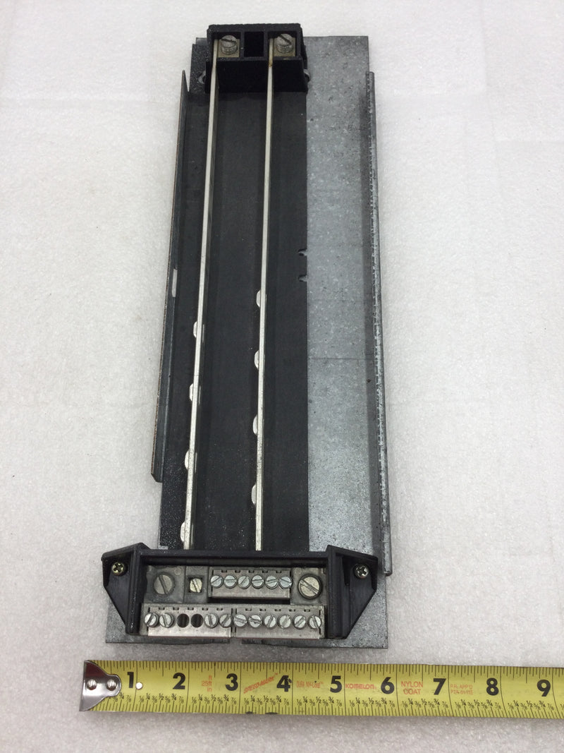 Zinsco Z1212B 125 Amp 12 Space/24 Circuit 120/240 VAC Load Center MLO Guts Only 6" X 16"