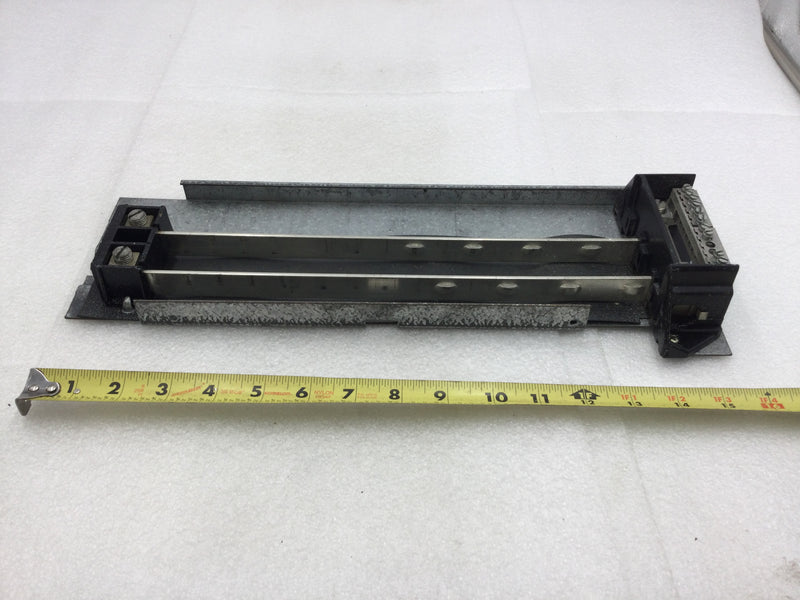 Zinsco Z1212B 125 Amp 12 Space/24 Circuit 120/240 VAC Load Center MLO Guts Only 6" X 16"