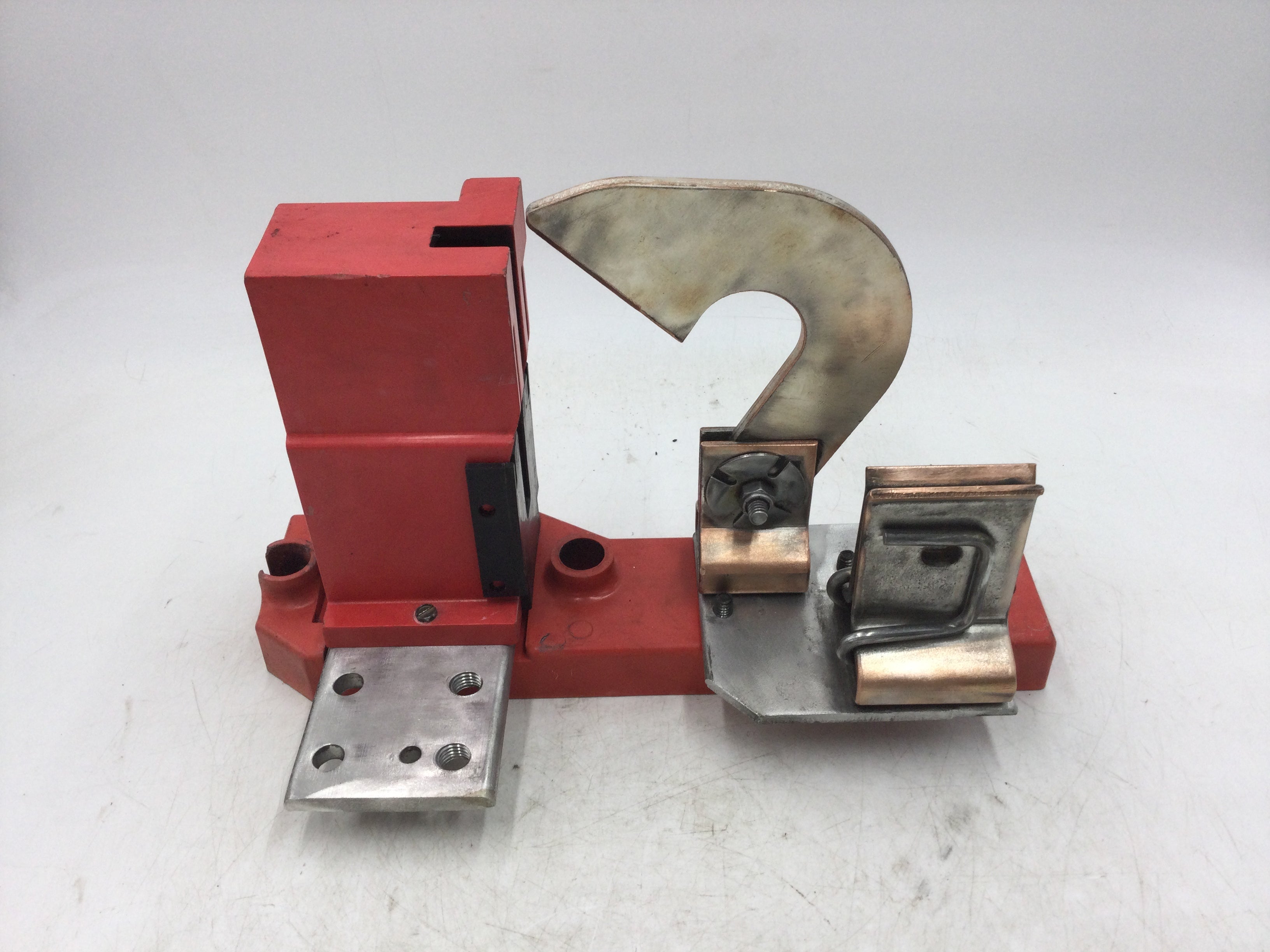 Square D Locking Mechanism Fuse Holder for Model Number H386NR Disconn