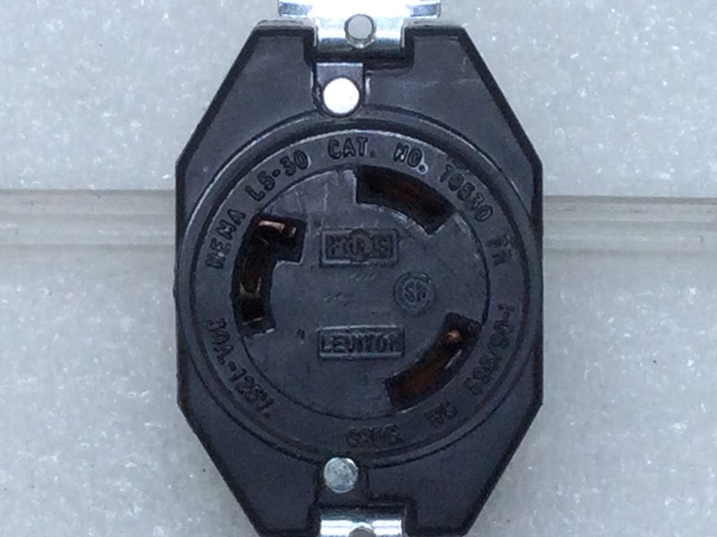 Leviton 70530  Locking Flush Receptable Grounding 30 Amp 125V