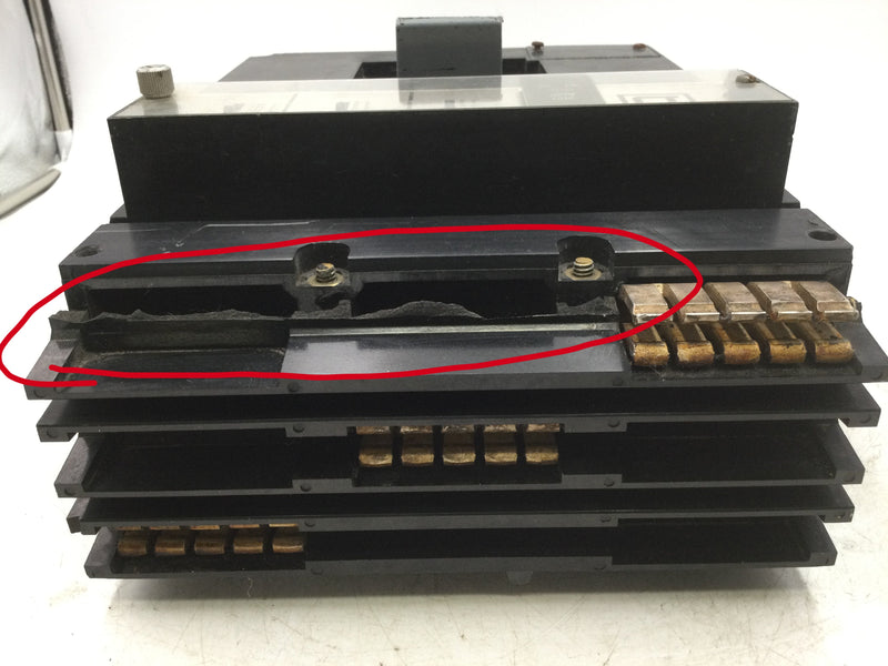 Square D ME4-300 3 Pole 300 Amp 600Vac Ground Fault Trip Indicator Circuit Breaker