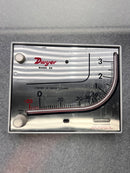 The Dwyer Mark-II-25 Molded Plastic Manometer